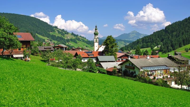 Udflugt 1: Introduktionstur i Grafenweg (inkl. frokost)